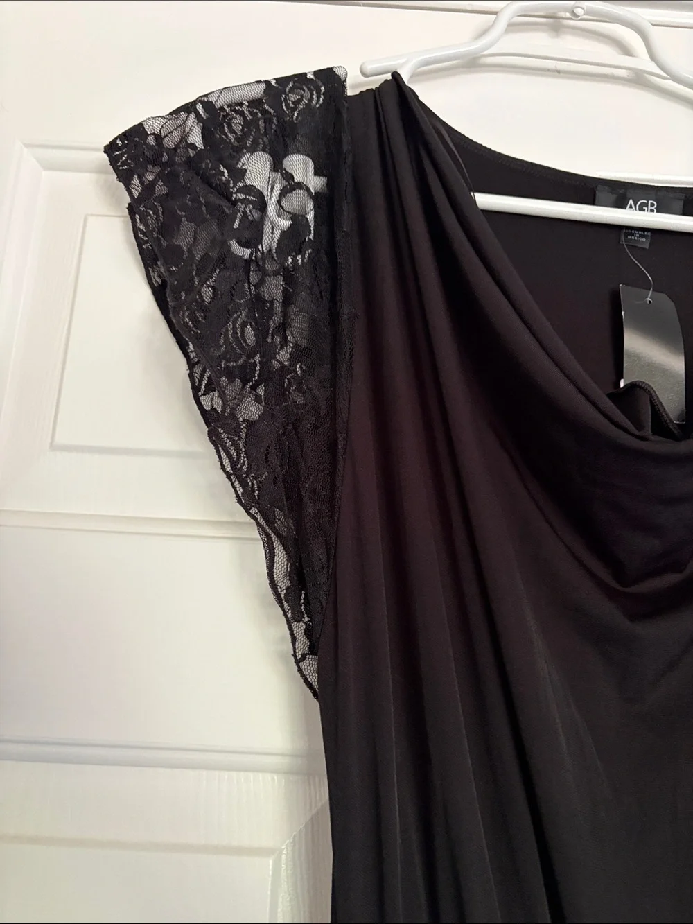 AGB size Medium Black Lace-Sleeve Maxi Pantsuit with Belt - Picture 2 of 7